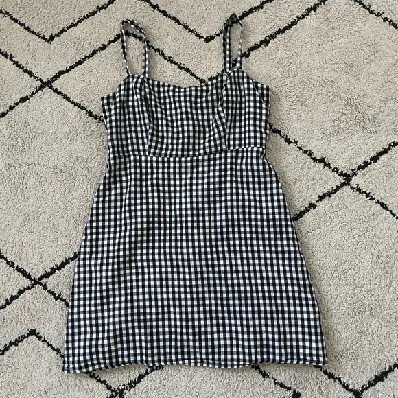 brandy melville karla dress - Picture 4 of 4